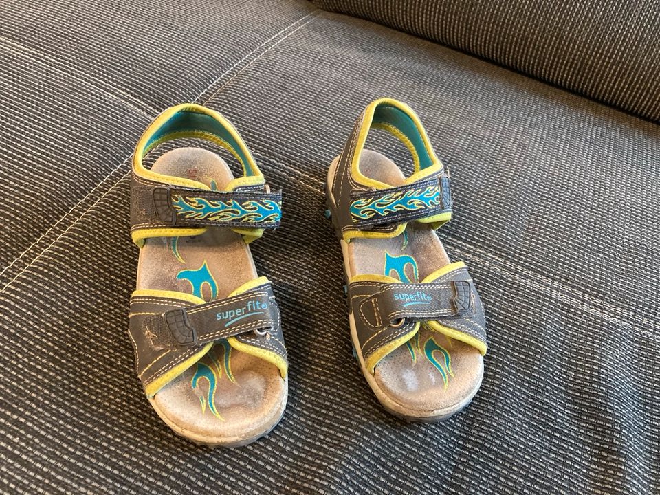 Superfit Sandalen Flammen Jungen Gr. 35 in Alzenau