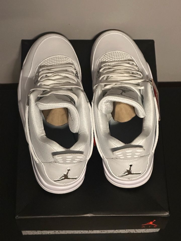 Nike air Jordan 4 Retro / White Metallic Silver / Gr:45 in Bremen