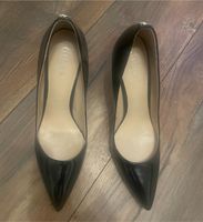 Guess Pumps High Heels Lack schwarz Gr 40 Mecklenburg-Vorpommern - Samtens Vorschau