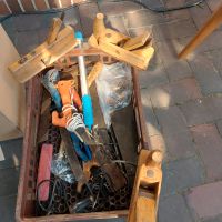 Kiste mit Werkzeug Dithmarschen - Heide Vorschau