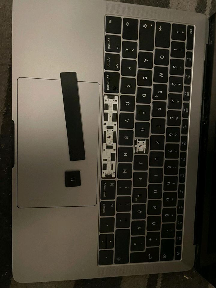 macbook pro 2017 A1708 defekt in Düsseldorf