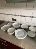 Tellerset Teller Geschirr weiß Muster Küche Zubehör Nordrhein-Westfalen - Krefeld Vorschau