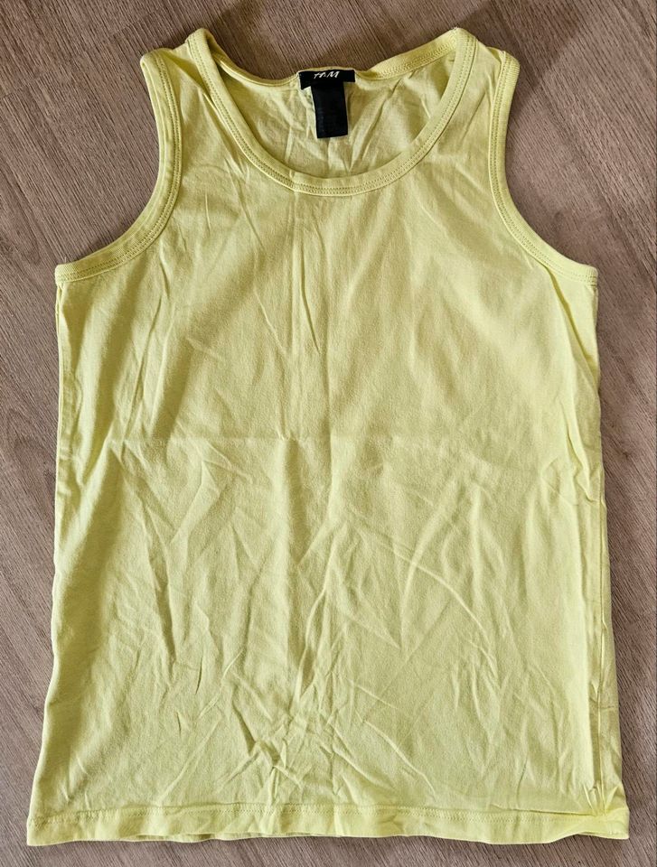 H&M T-shirt gr.146/152 inkl.Versandkosten gelb Unterhemd Jungen in Duderstadt