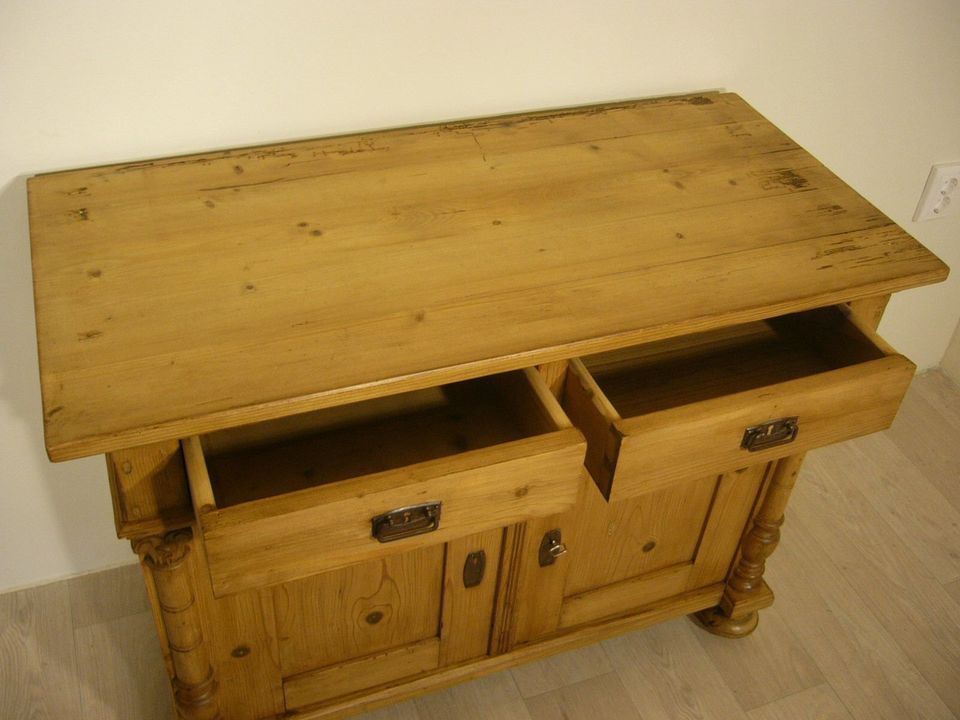 Kommode Anrichte Sideboard Weichholz antik 2 türig um 1880 in Neuenkirchen