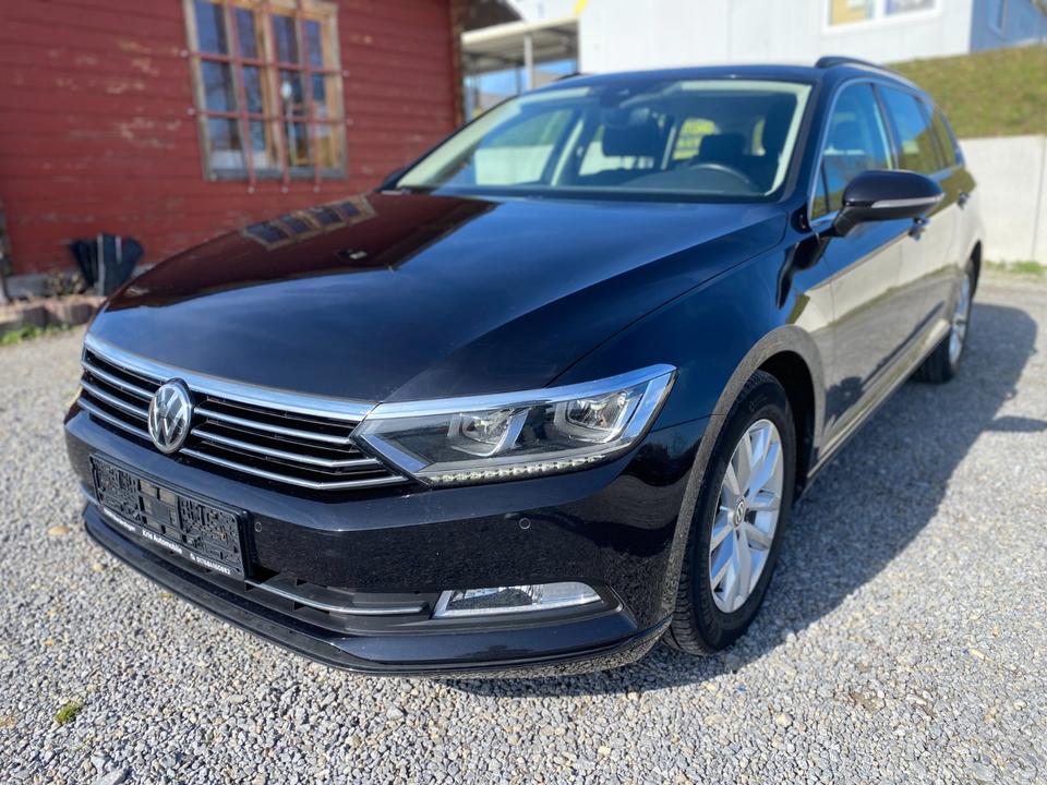 Volkswagen Passat Variant 2.0TDI DSG*Kamera*ACC*LED*19%MwSt. in Oberderdingen