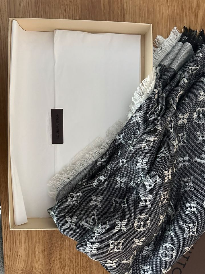 Louis Vuitton Monogram Denim Tuch schwarz in Essen