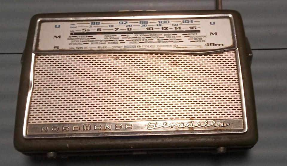 Nordmende Antikes Radio in Drage