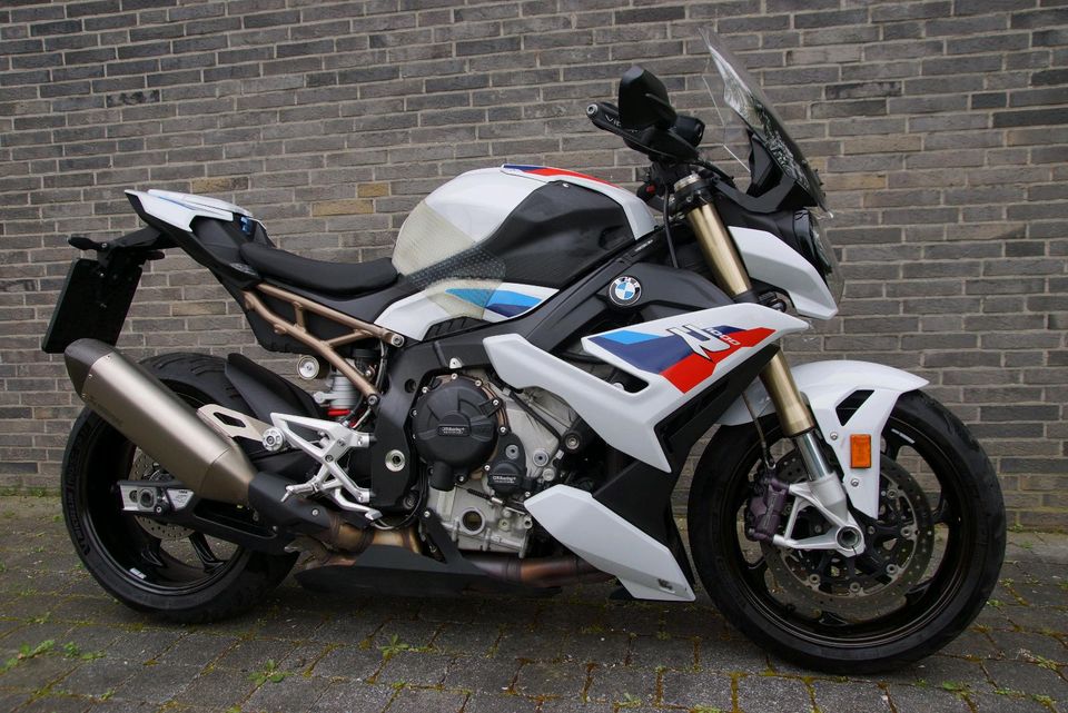 BMW S1000r Carbonräder Vollausstattung Garantie M Paket K63 in Düren