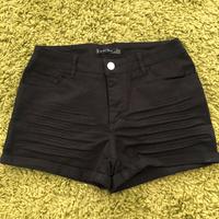 schwarze Jeans Shorts Umschlag Amisu Gr 34 Leipzig - Engelsdorf Vorschau