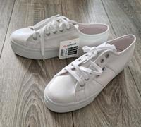 Sneaker der Marke Superga ,Gr.41,Neu/OVP, Plateau, weiß lame Niedersachsen - Lengede Vorschau