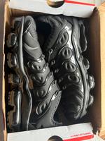 Nike vapormax neu und ungetragen schwarz Gr42 Hessen - Schwalmstadt Vorschau