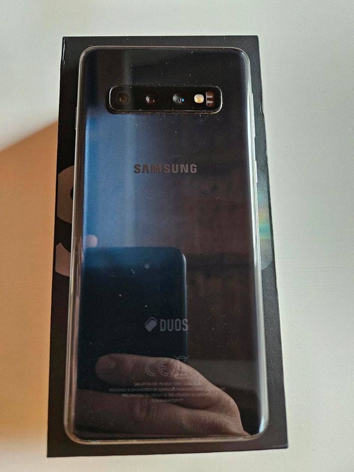 Samsung Galaxy S10 128GB in Hüttlingen