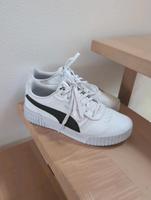 Puma Sneakers weiß sehr guter Zustand Gr. 42 Bayern - Fischach Vorschau