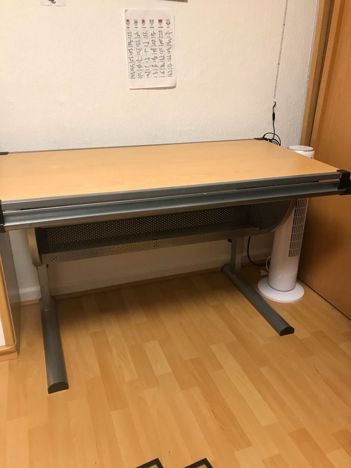 Schreibtisch 120x70cm in Kiel
