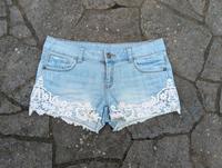 Jeansshorts Shorts Jeans Häkelspitze S 36 Rheinland-Pfalz - Koblenz Vorschau