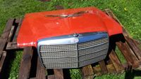 Mercedes W114 W115 Motorhaube mit Grill Brandenburg - Forst (Lausitz) Vorschau