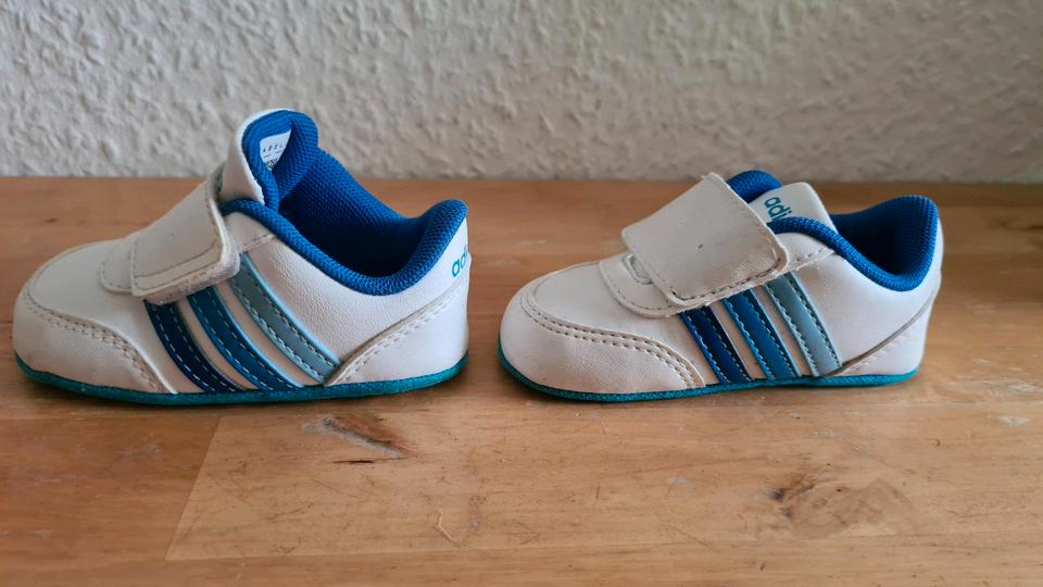 Adidas Neo Krabbelschuhe Gr.17 Neuwertig cool weich Baby