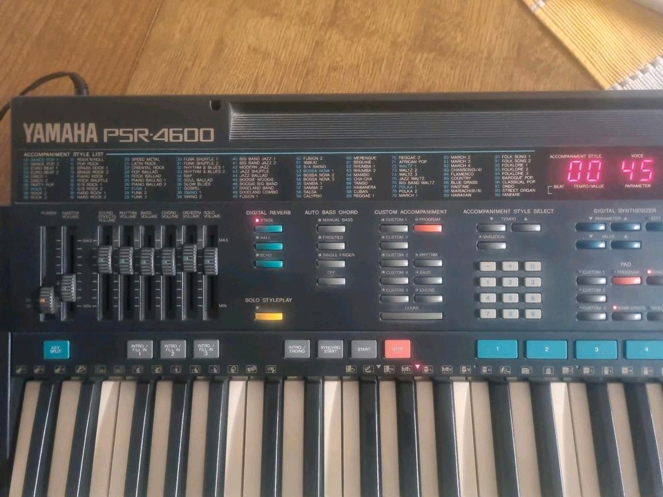 Keyboard PSR-4600 Yamaha in Kandel