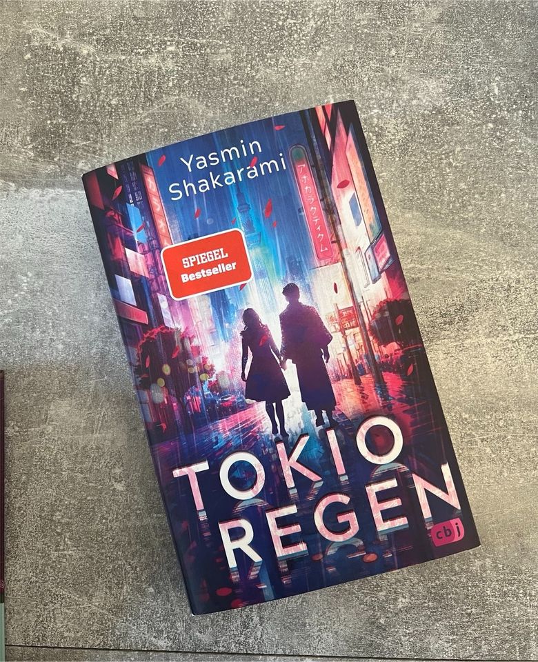 Buch Tokio Regen Roman Japan Shakarami Spiegel Bestseller in Ottobrunn