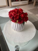 Künstliche Rosen mit Vase Niedersachsen - Hildesheim Vorschau