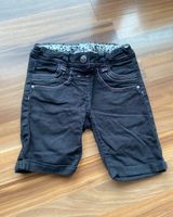 Kurze Hose schwarz Größe 104 Palomino/C&A verstellbar Baden-Württemberg - Weissach Vorschau