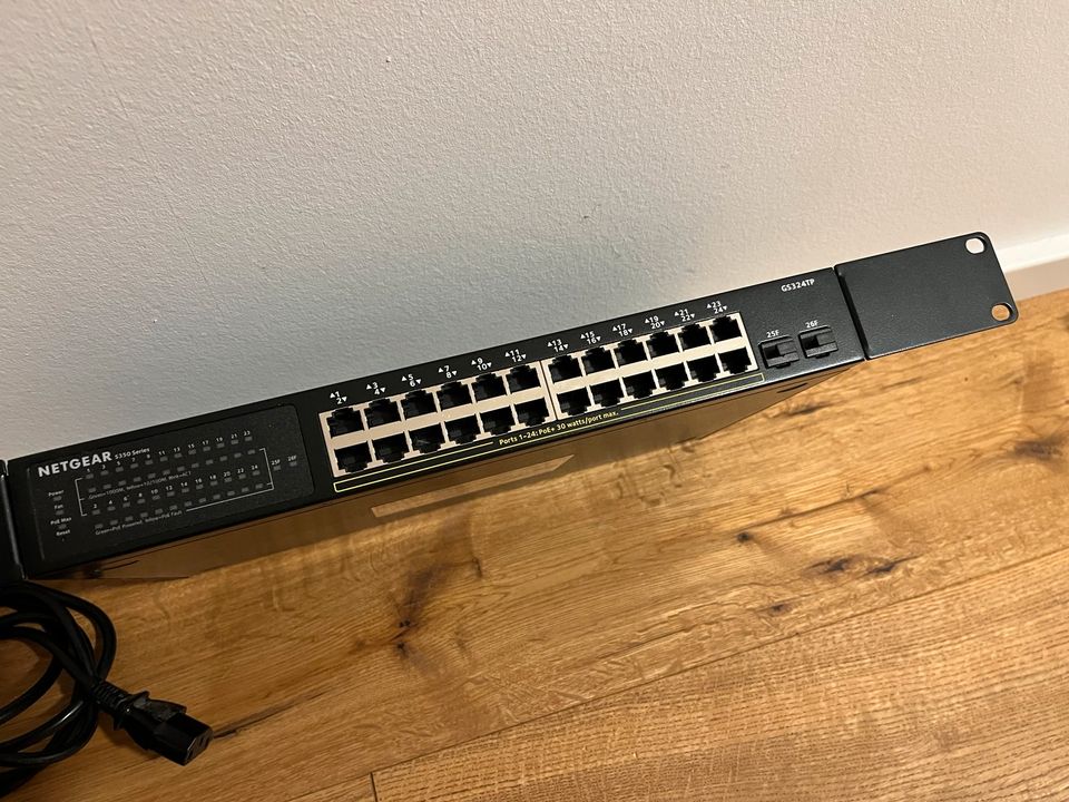 NETGEAR GS324TP PoE Switch 24 Port Gigabit Ethernet in Allensbach