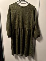 Kleid Größe 44 Eimsbüttel - Hamburg Eidelstedt Vorschau