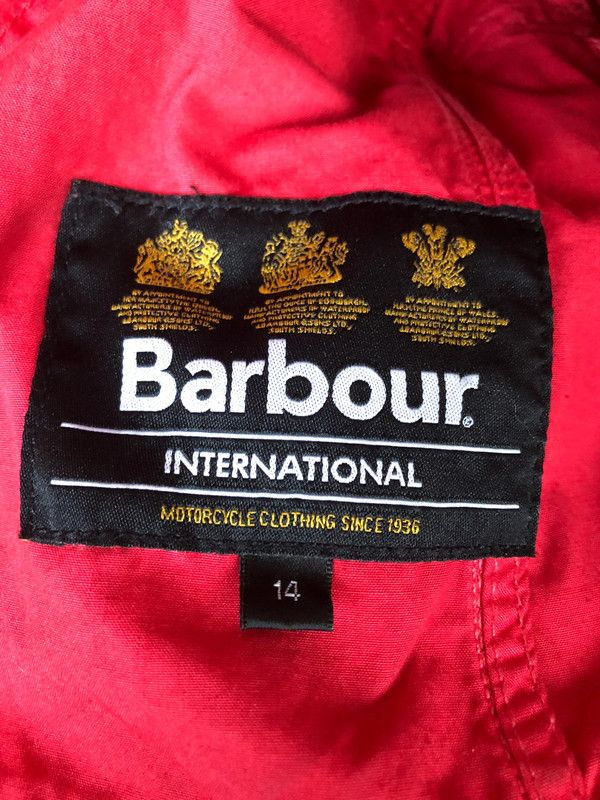 Barbour International Jacke Rot Wetterjacke Regenjacke Windjacke in Hilden