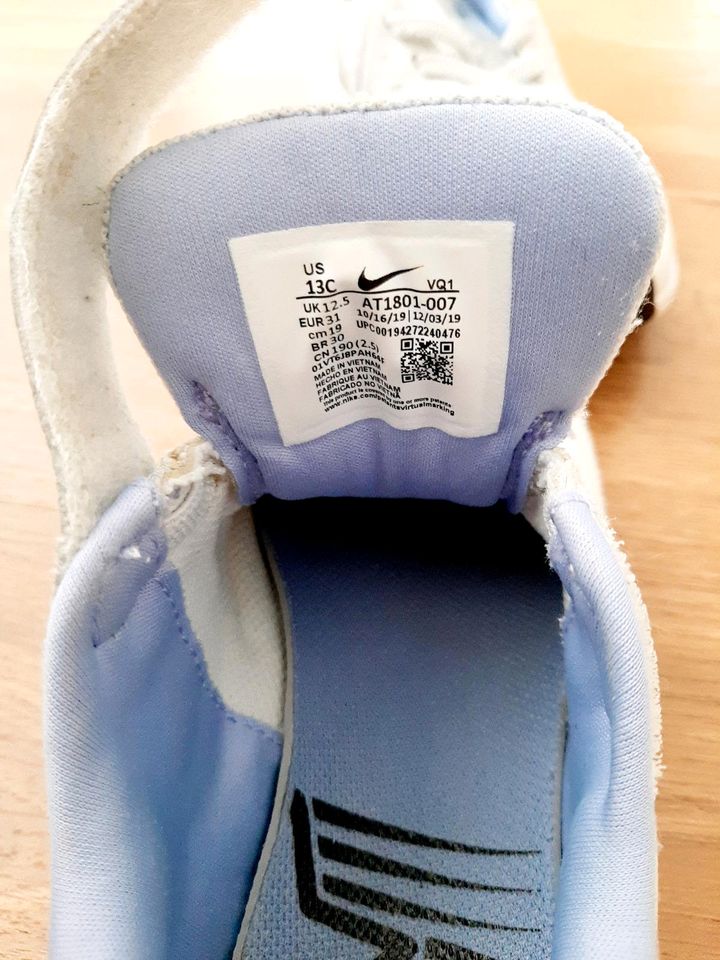 Nike Star Runner 2.0 Gr. 31 Turnschuhe Mädchen in Kornwestheim