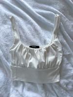 Bershka weißes Tank Crop Top Größe XS Hessen - Eschborn Vorschau