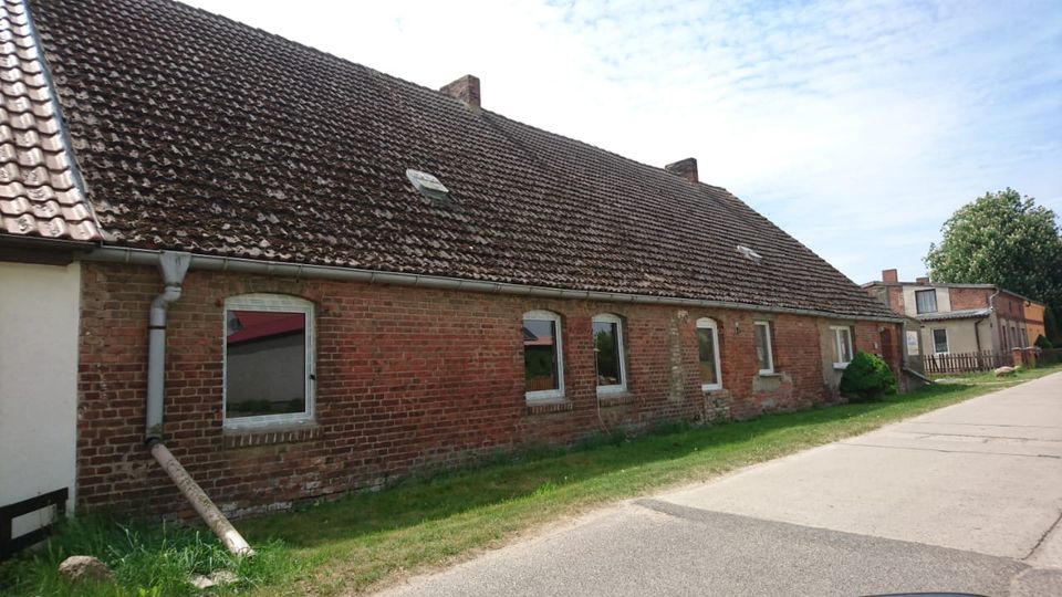 Landhaus und dazu reichlich Grundstück in Groß Luckow