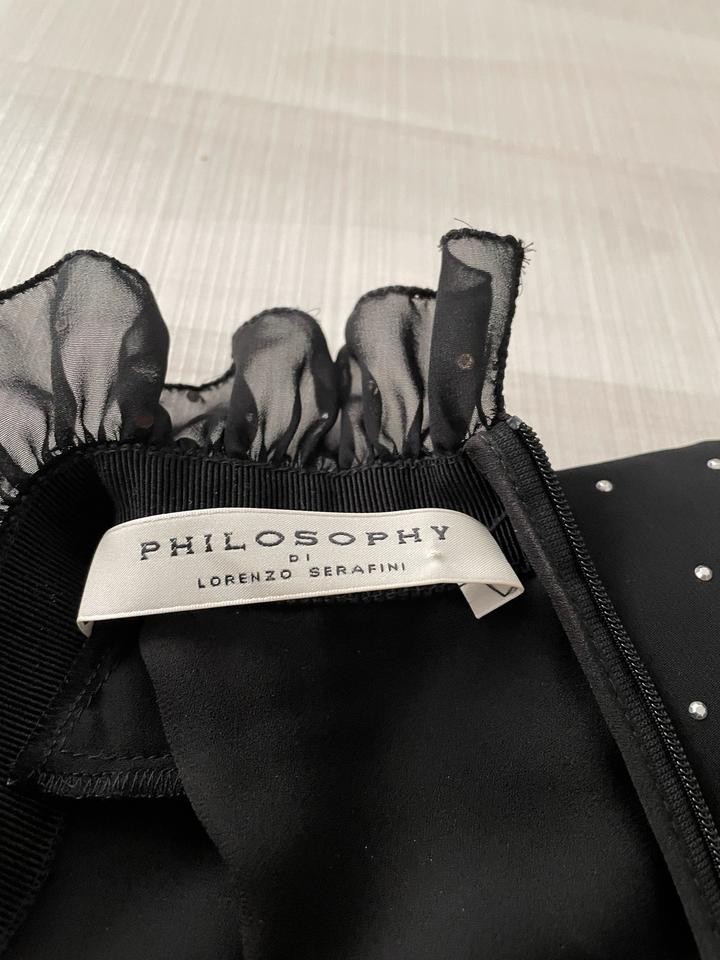 Maxikleid Designer-PHILOSOPHY DI LORENZO SERAFINI Gr. IT 44 in Frankfurt am Main
