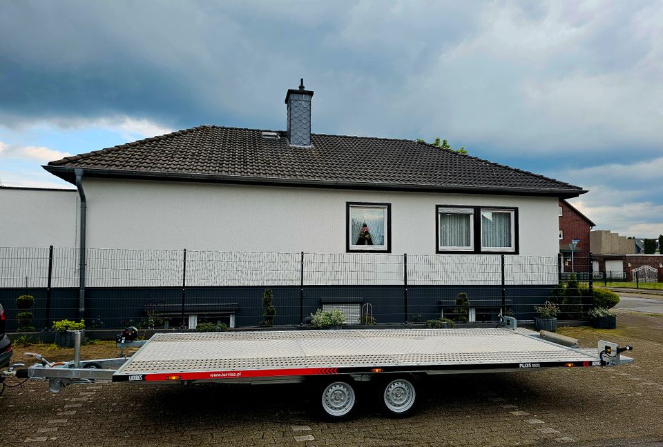 AUTOTRANSPORTANHÄNGER - KIPPBAR - 3500 KG - ZU VERMIETEN / LEIHEN in Oberhausen