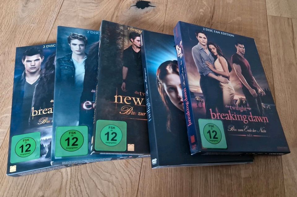 Twilight alle Teile DVDs in Staig