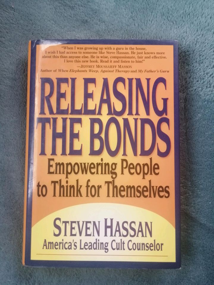 Buch 'Releasing the Bonds' von Steven Hassan in Pähl