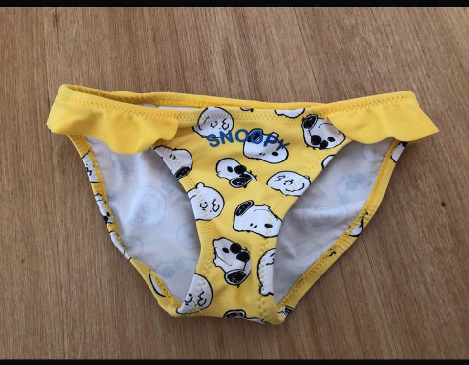 Badehose Zara snoopy Gr. 92 gelb peanuts in Buxtehude