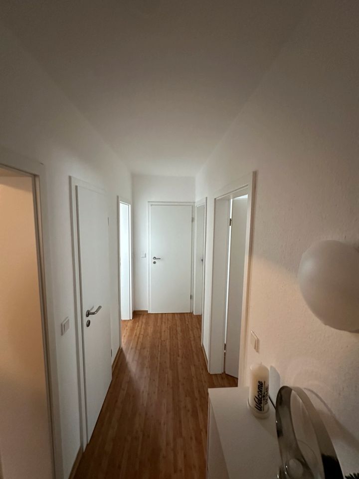 Helle 3 Zi, Wohnung, Balkon, Keller usw. 1.Ring in Minden