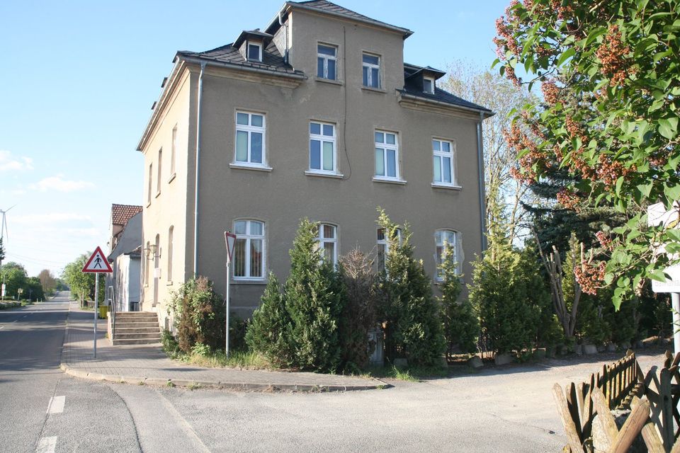3 geschossiges Wohn- u. Geschäftshaus mit Nebengebäude in Zwickau