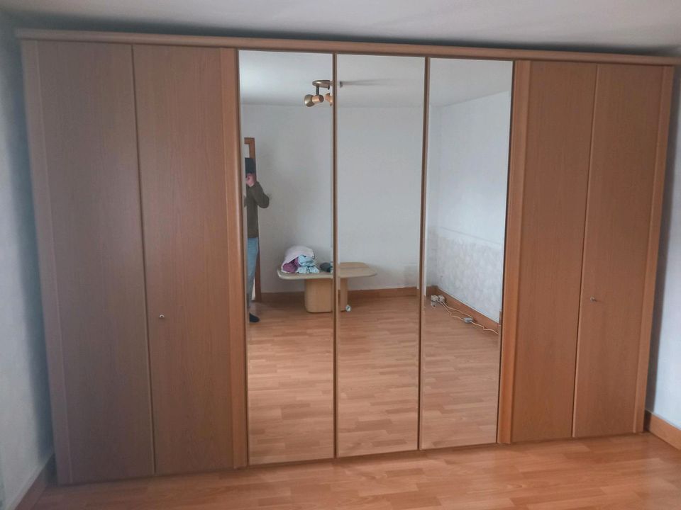 Schlafzimmer Schrank in Sinntal