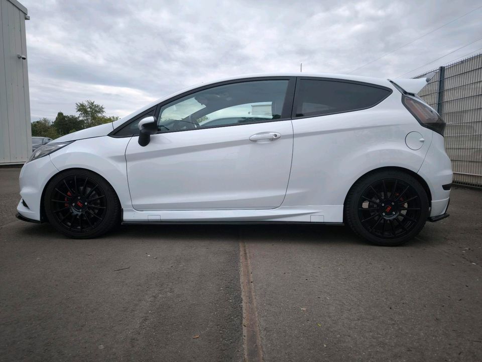 Ford fiesta st mk7 in Mannheim