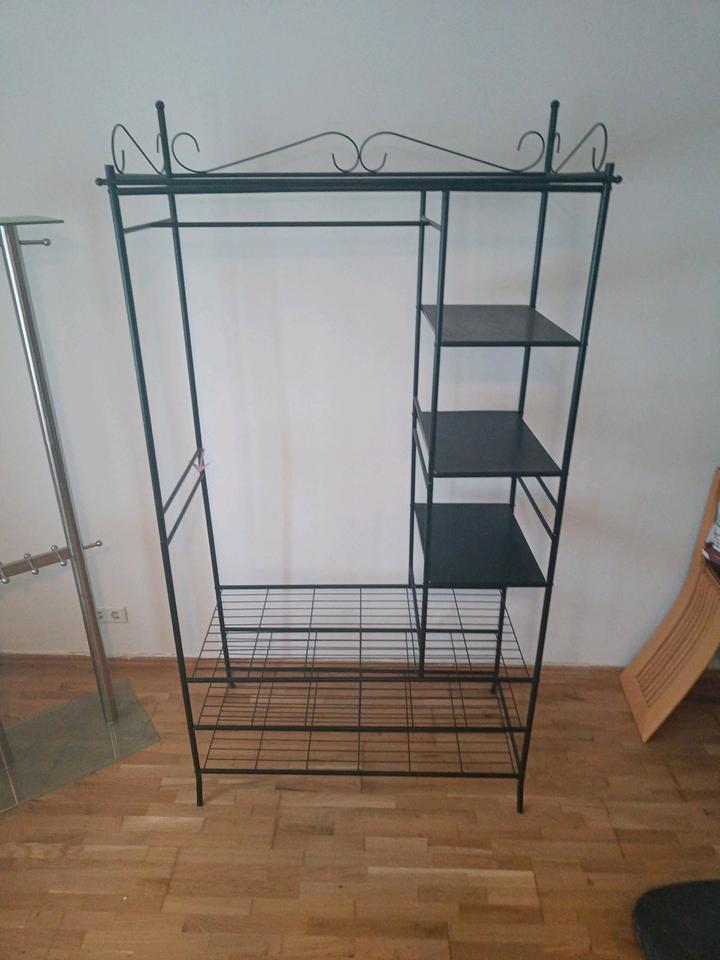 Metall Stand Garderobe Vintage elegant Sehr Groß NRW Solingen in Solingen