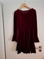 Schönes rotes Kleid samt Nordrhein-Westfalen - Witten Vorschau