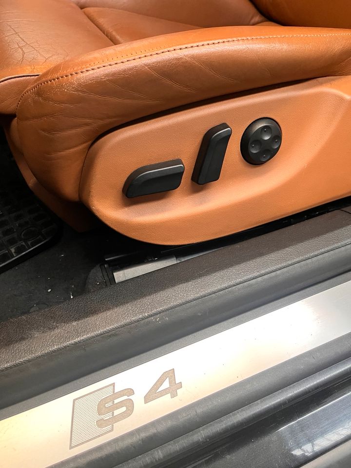 Audi S4 Recaro//Bose//Exclusive Ausstattung in Köln