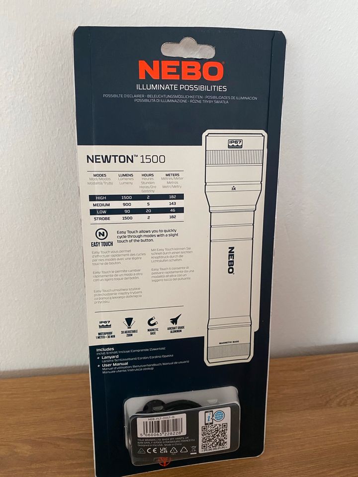 Nebo Newton 1500 Lumens Taschenlampe NEU in Frankfurt am Main