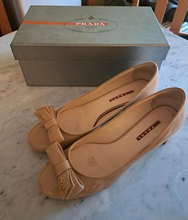 Prada Pumps Calzature Donna Gr 39,5 in Lage