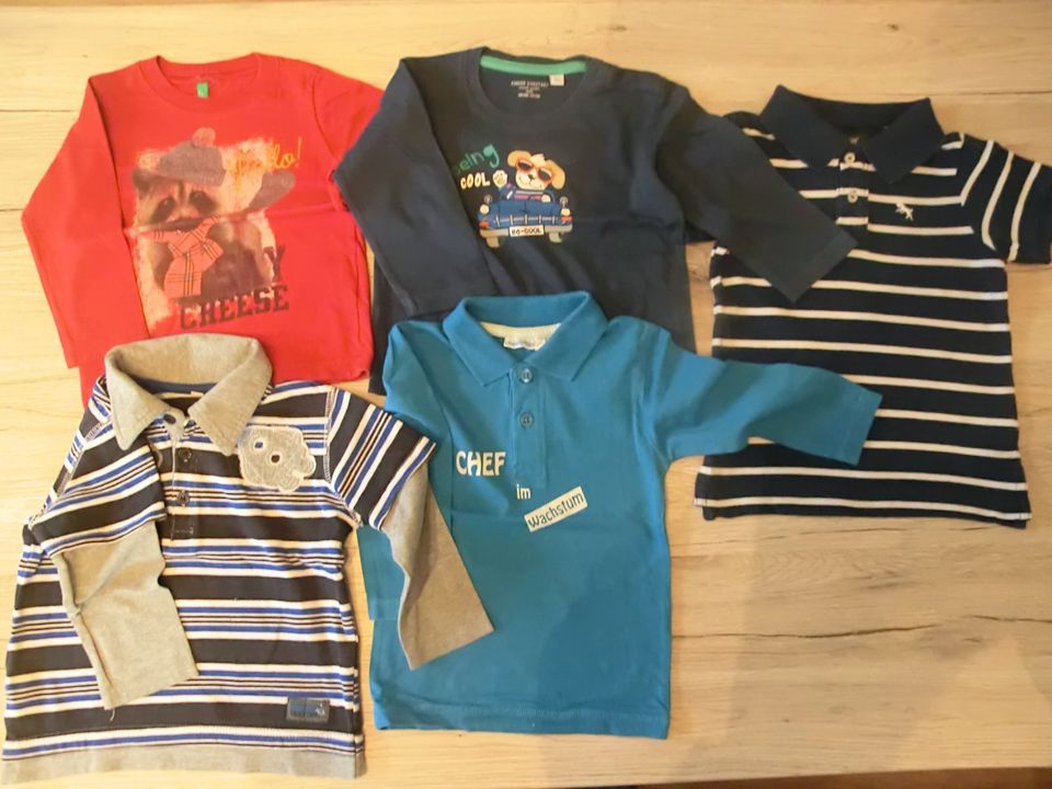 5 Shirts, 4x Langarm, 1x Kurzarm, H&M, Benetton, Karstadt Gr. 86 in Altenkirchen