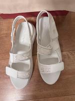 Sandalen Damenschuhe Nordrhein-Westfalen - Neuss Vorschau
