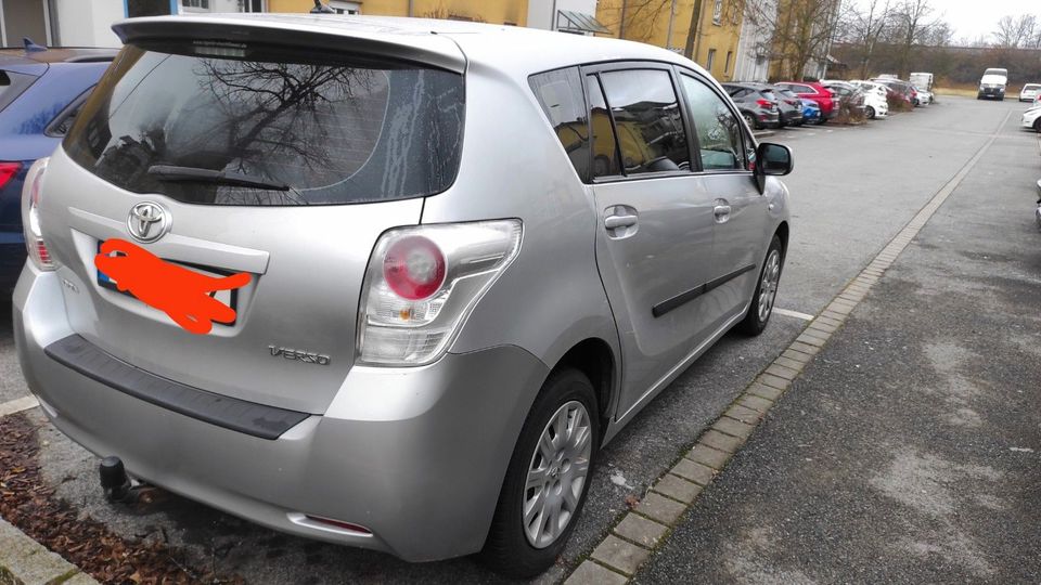 Toyota Verso 2.0l D-4D - in Schwabach