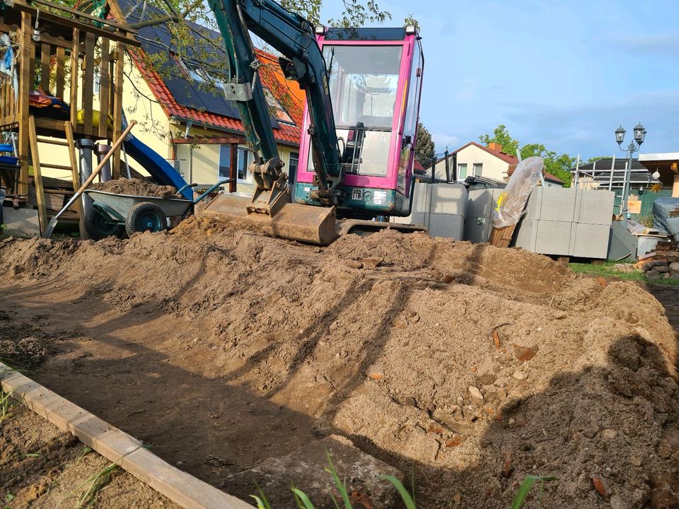 (Top Volvo Bagger) Volvo EC15 XTV zum Verkauf Bj 2009 in Schönefeld