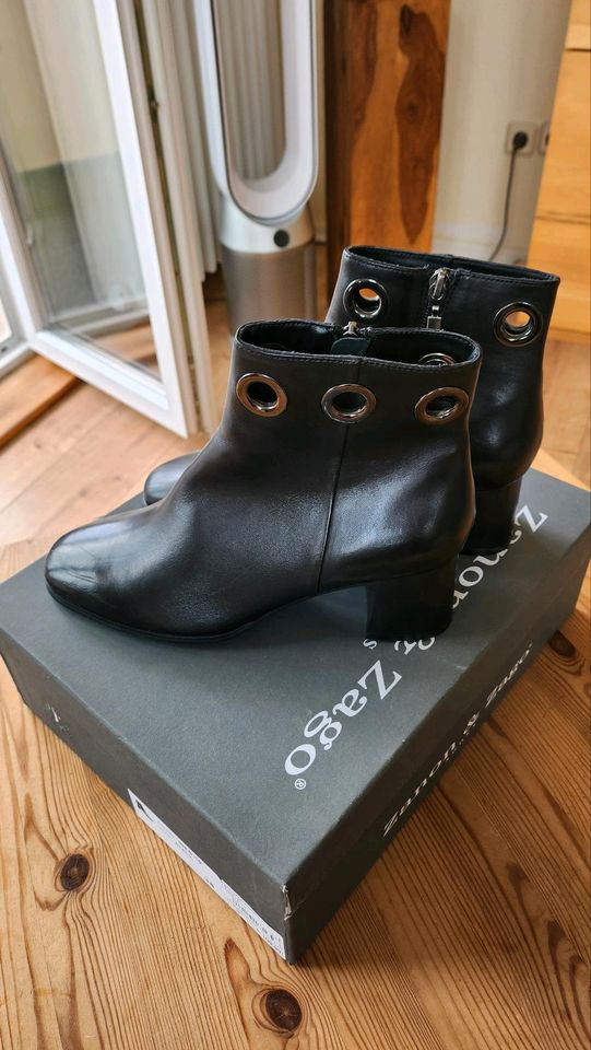 Damen Stiefeletten in schwarz von Zanon & Zargo in Berlin